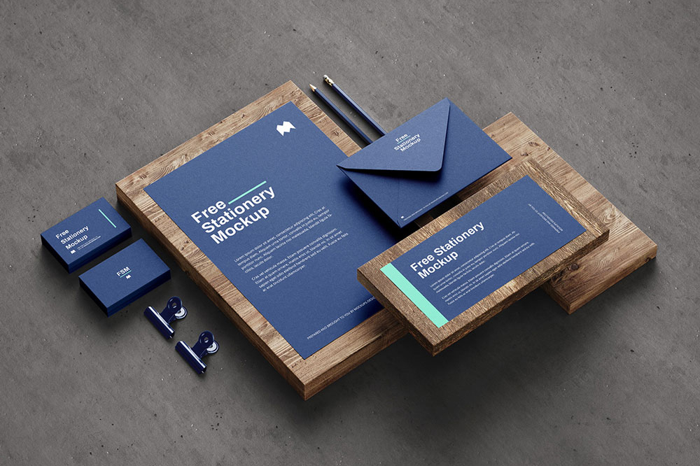 Free Wooden Planks Stationery Mockup PSD