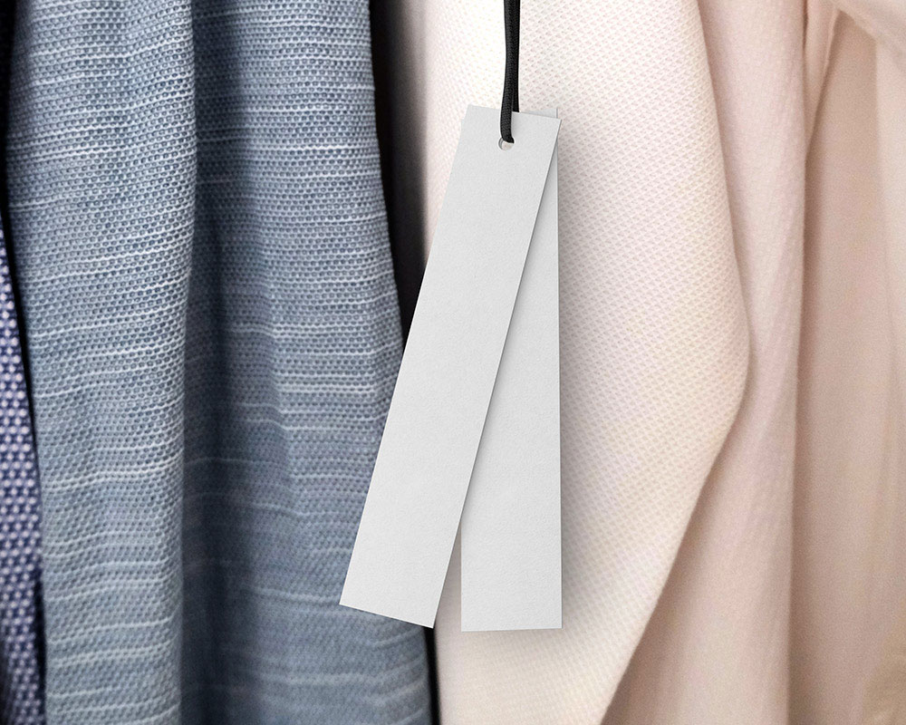 Free Two Hanging Label Tag Mockup PSD