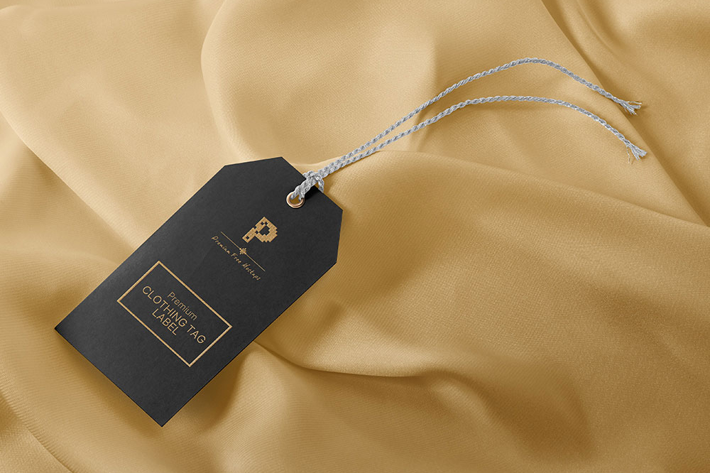 Free Clothing Tag Label Mockup PSD