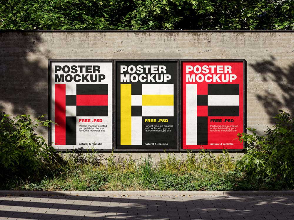 Free Old Wall Poster Mockup PSD