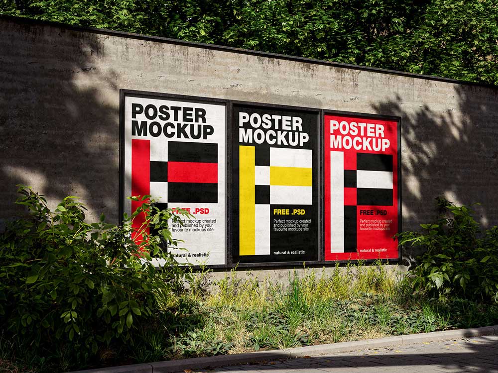 Free Old Wall Poster Mockup PSD