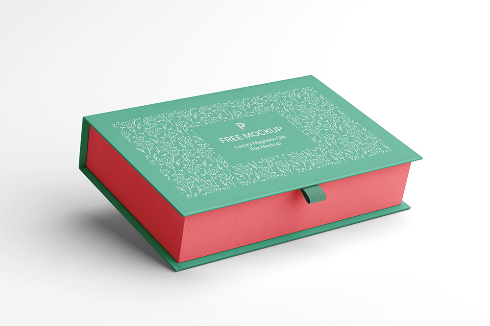 Free Luxury Magnetic Gift Box Mockup PSD